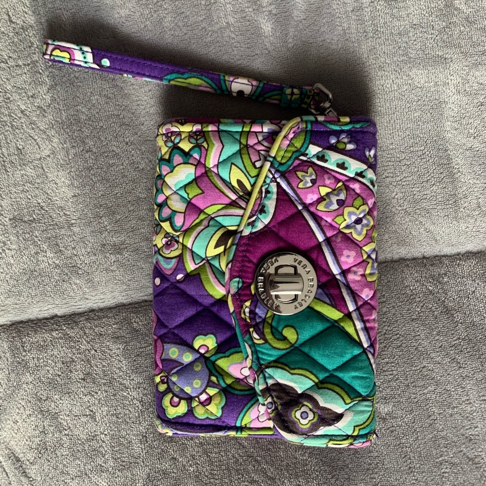 Vera Bradley turnlock wristlet